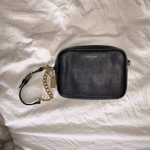 Coach • Clutch Purse - Picture 1 of 3